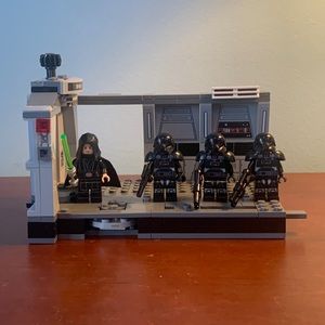 Lego Star Wars Dark Trooper Attack 75324 good condition